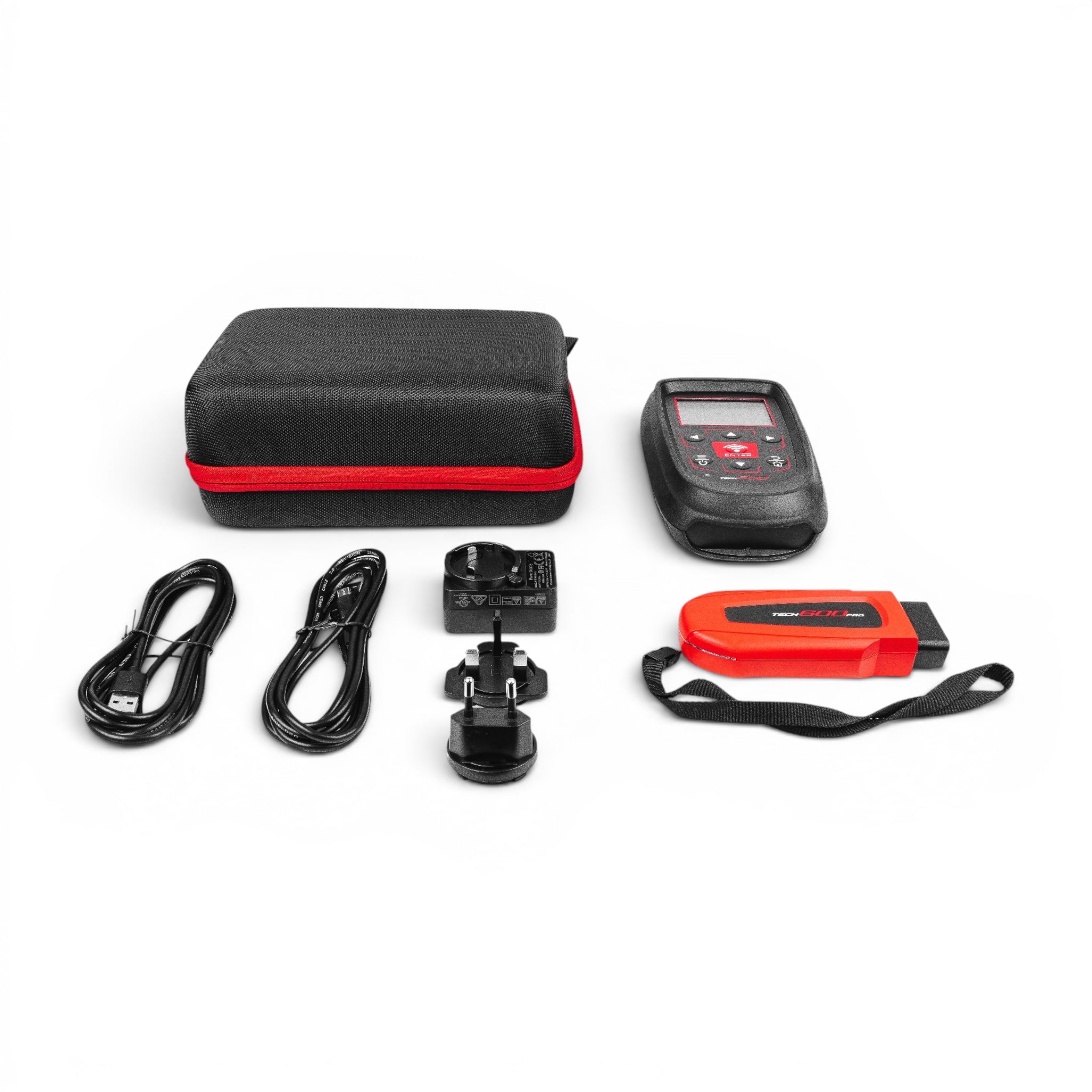 Bartec® TECH600 TPMS Cihazı taşıma çantası ve içeriği: Kablosuz akıllı ve hızlı şarj ünitesi, kablosuz OBDII bağlantı modülü, güç adaptörü ve priz uçları, data kablosu.